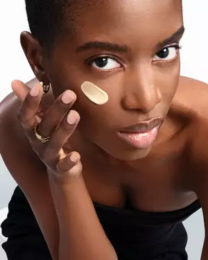 Absolue Longevity MD Application Visual Lancome