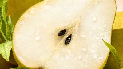 Ingredient visual - cropping on pears