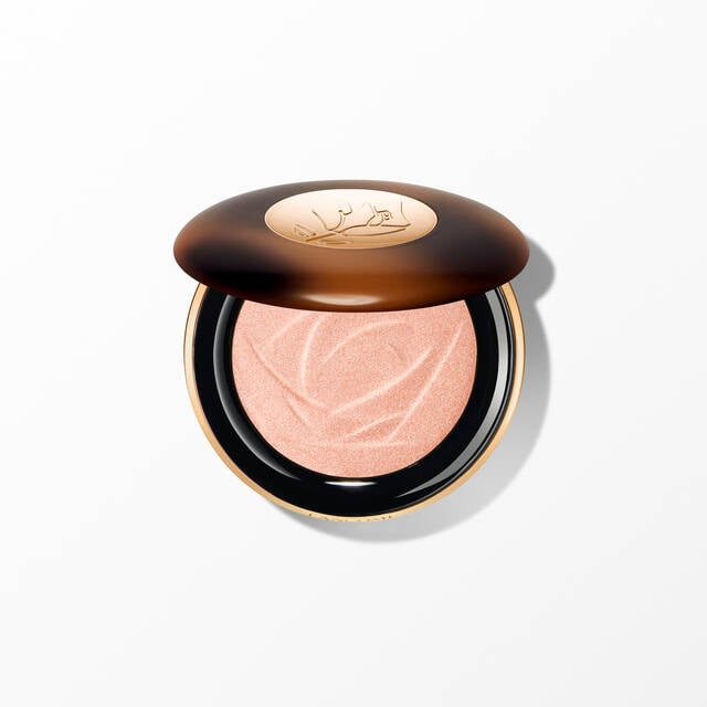 ILLUMINATEUR TRANSFORMATEUR DE PEAU TEINT IDOLE ULTRA WEAR C.E.