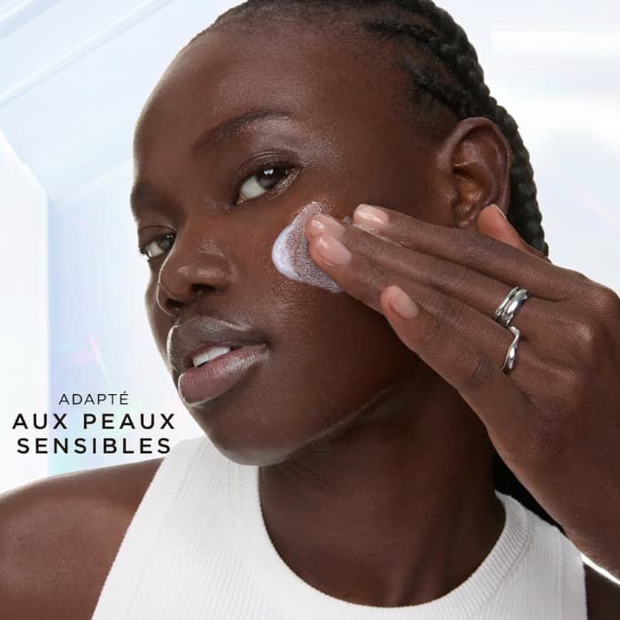 Mousse nettoyante Clarifique pour reduction des pores